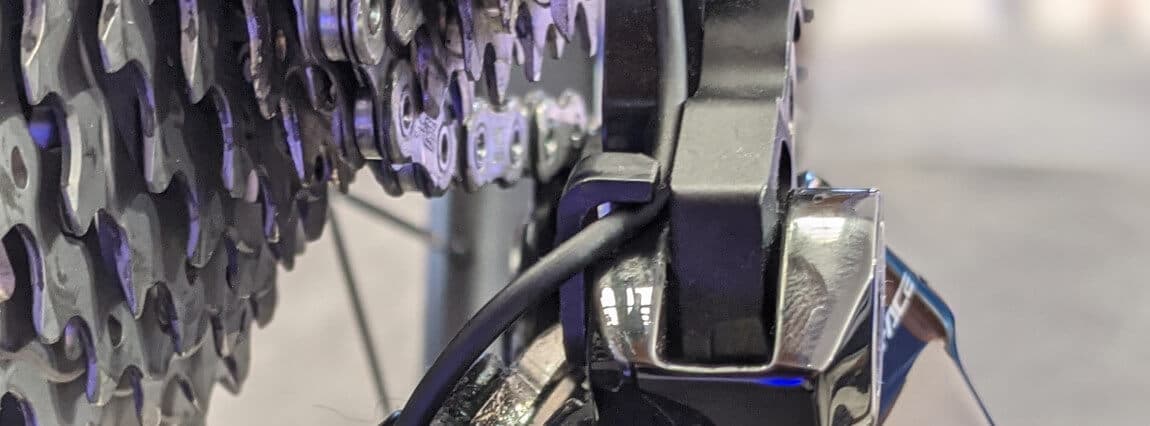 Wire holder for 12-speed RD