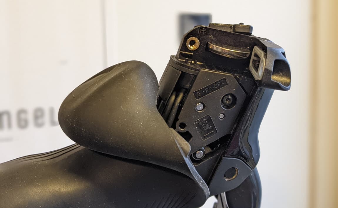 Di2 shifter right before taking the battery out